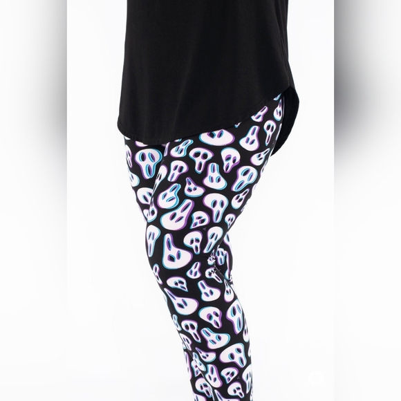 Sweetlegs Plus Halloween Follow Your Screams Leggings W- 15 in - Picture 2 of 8
